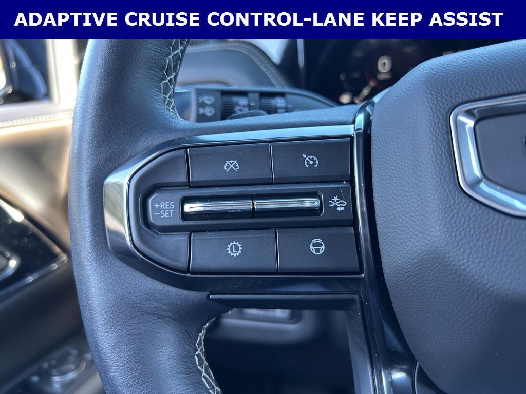 used 2025 GMC Yukon car, priced at $92,342