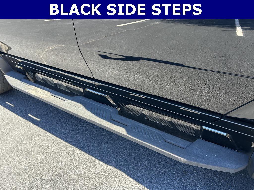 used 2025 GMC HUMMER EV SUV car, priced at $73,199