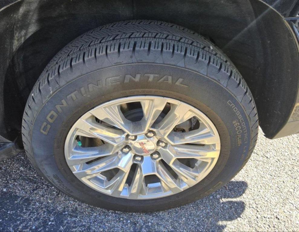 used 2024 GMC Yukon car, priced at $69,699