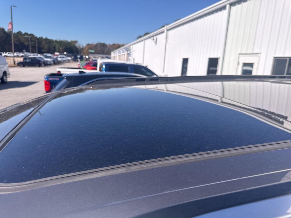 used 2022 Jeep Wagoneer car, priced at $38,399