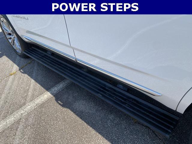 used 2023 GMC Yukon car