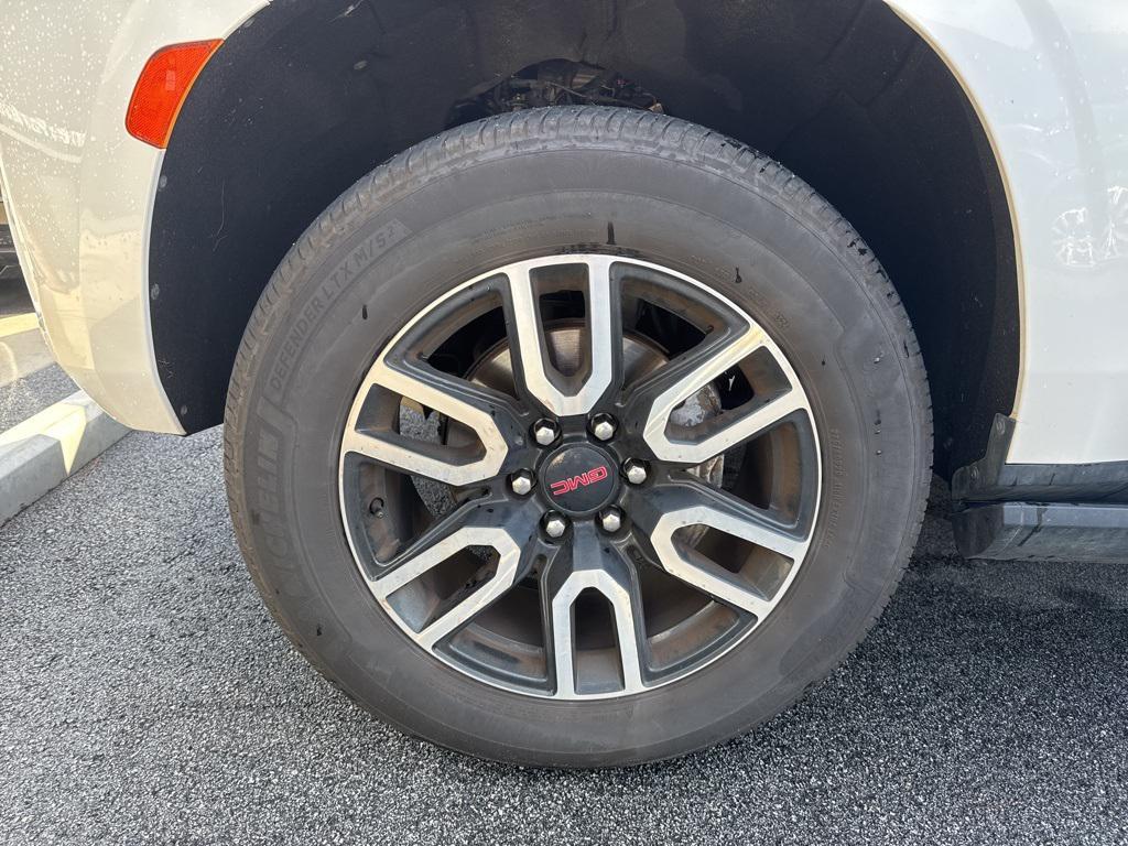 used 2021 GMC Yukon XL car, priced at $47,693