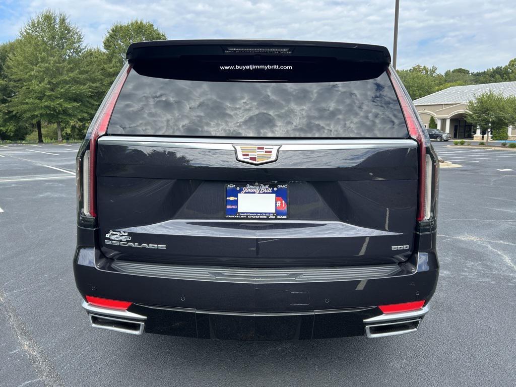 used 2022 Cadillac Escalade ESV car, priced at $52,558