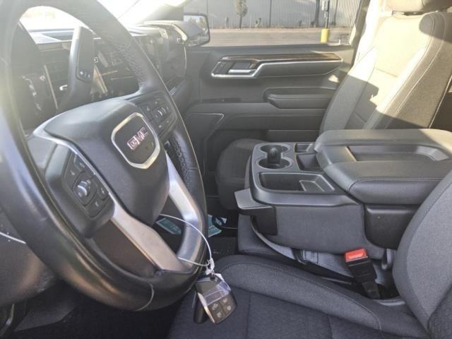 used 2024 GMC Sierra 1500 car, priced at $35,000