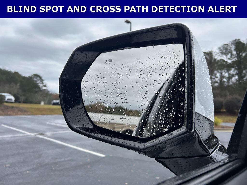 used 2022 GMC Yukon car, priced at $36,000