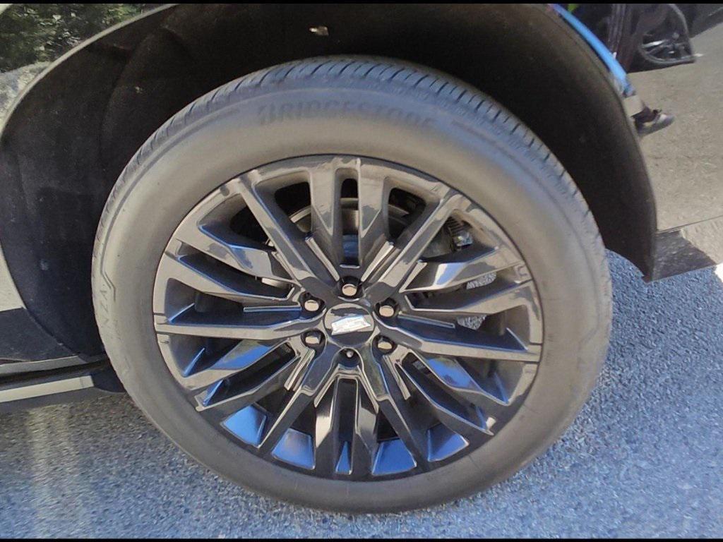 used 2022 Cadillac Escalade ESV car, priced at $59,599