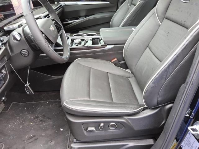 used 2025 Cadillac Escalade ESV car, priced at $92,777