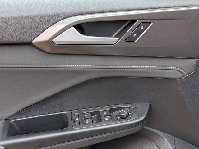 new 2025 Volkswagen Taos car, priced at $31,168