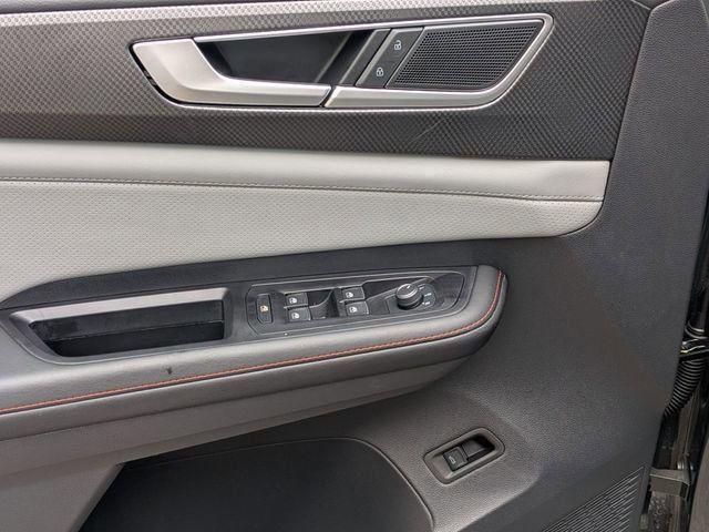 new 2025 Volkswagen Atlas car, priced at $43,971