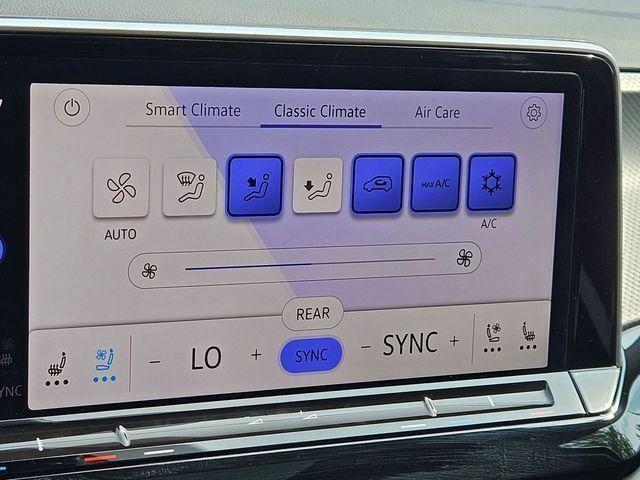 new 2025 Volkswagen Atlas car, priced at $44,899