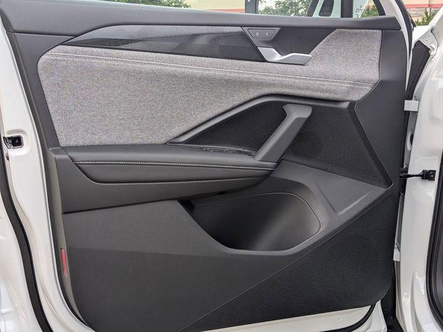 new 2025 Volkswagen Tiguan car, priced at $31,621