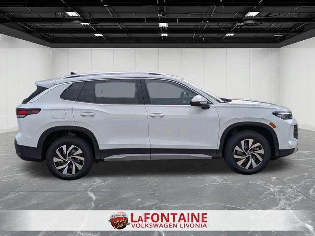 new 2025 Volkswagen Tiguan car, priced at $31,621