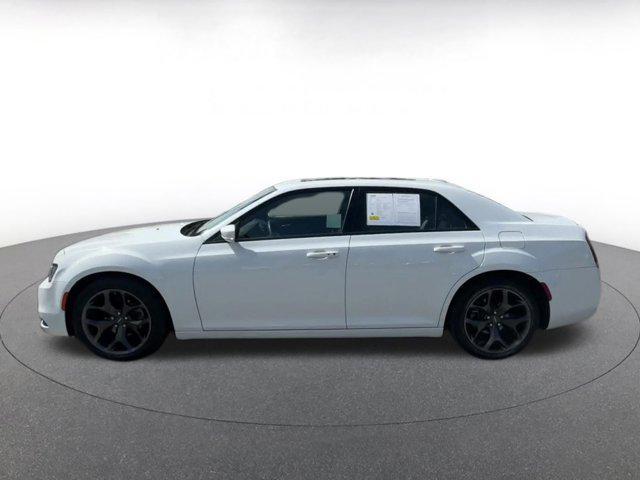 used 2022 Chrysler 300 car, priced at $21,426