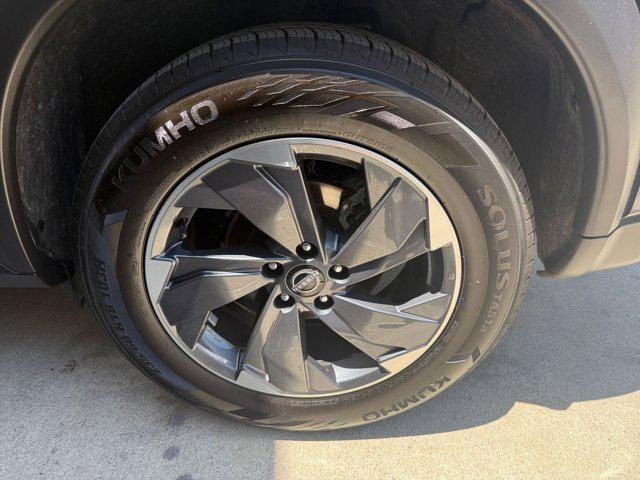used 2024 Nissan Rogue car, priced at $24,292
