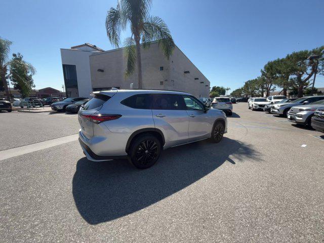 used 2024 Toyota Highlander car, priced at $43,304