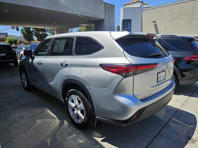 used 2023 Toyota Highlander car, priced at $32,119