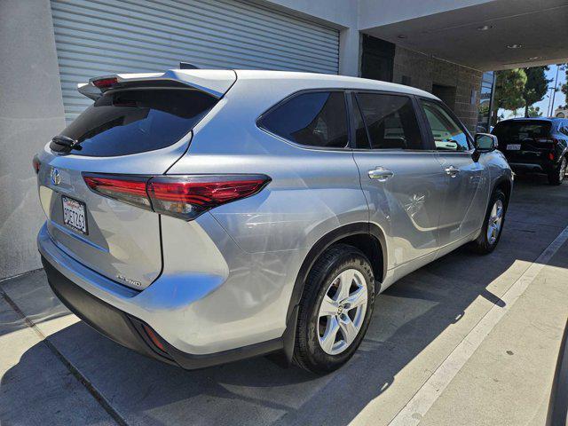 used 2023 Toyota Highlander car, priced at $32,119