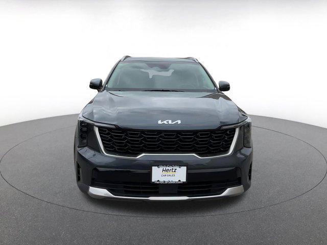 used 2024 Kia Sorento car, priced at $30,348