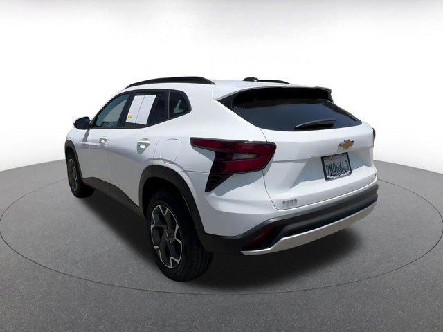 used 2024 Chevrolet Trax car, priced at $22,153