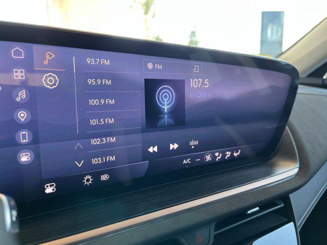 used 2024 Buick Envision car, priced at $29,493