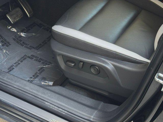 used 2024 Buick Envision car, priced at $31,134