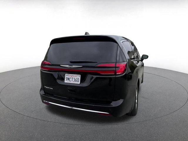 used 2024 Chrysler Pacifica car, priced at $33,846