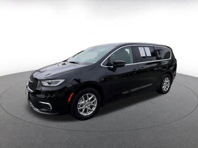 used 2024 Chrysler Pacifica car, priced at $33,846