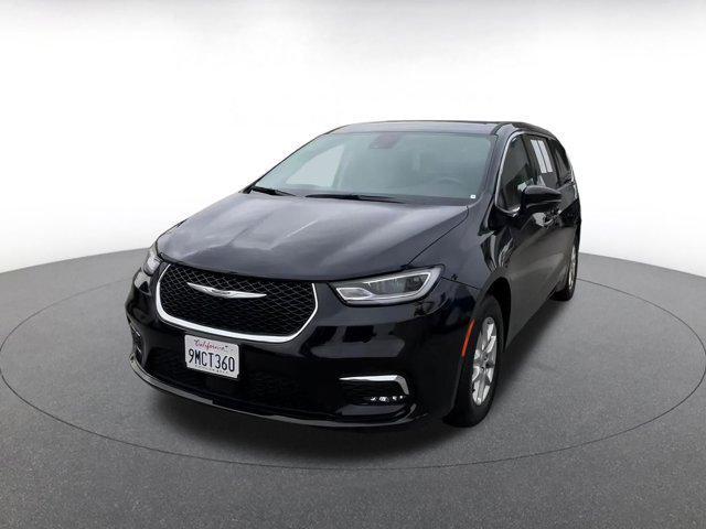used 2024 Chrysler Pacifica car, priced at $33,846