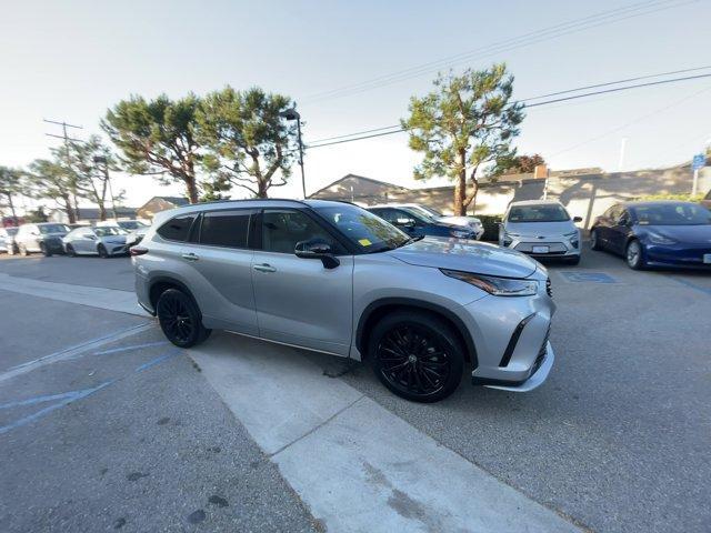 used 2024 Toyota Highlander car, priced at $43,678