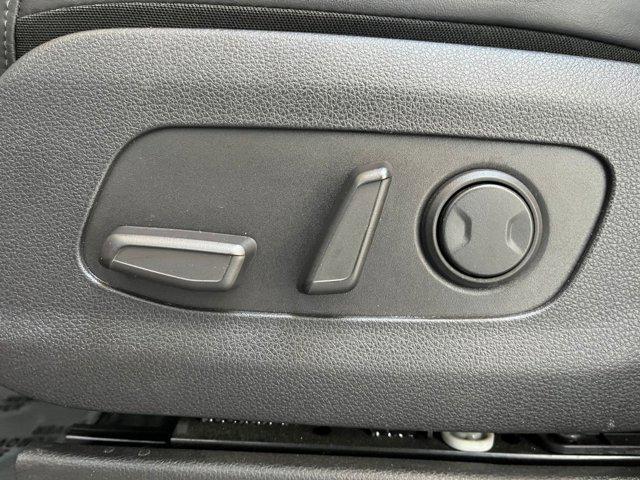 used 2024 Kia Carnival car, priced at $31,804