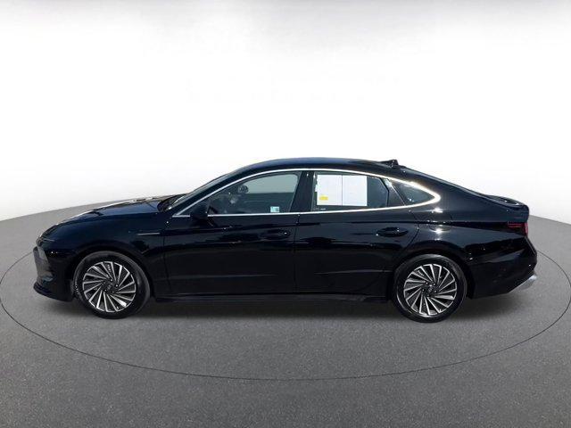 used 2025 Hyundai Sonata Hybrid car, priced at $23,252