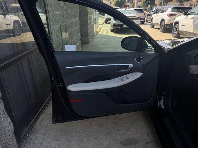 used 2025 Hyundai Sonata Hybrid car, priced at $23,252