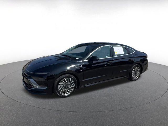 used 2025 Hyundai Sonata Hybrid car, priced at $23,252