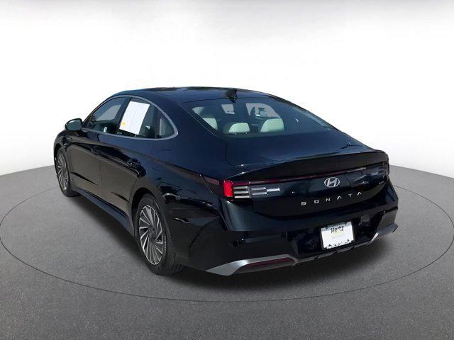 used 2025 Hyundai Sonata Hybrid car, priced at $23,252