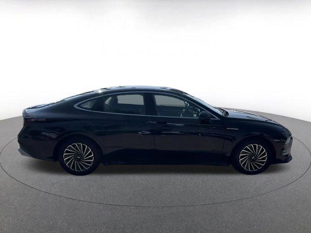used 2025 Hyundai Sonata Hybrid car, priced at $23,252