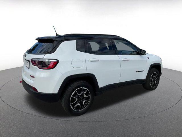 used 2025 Jeep Compass car, priced at $24,680
