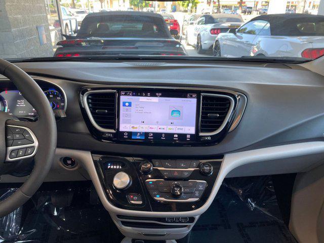 used 2024 Chrysler Pacifica car, priced at $28,888