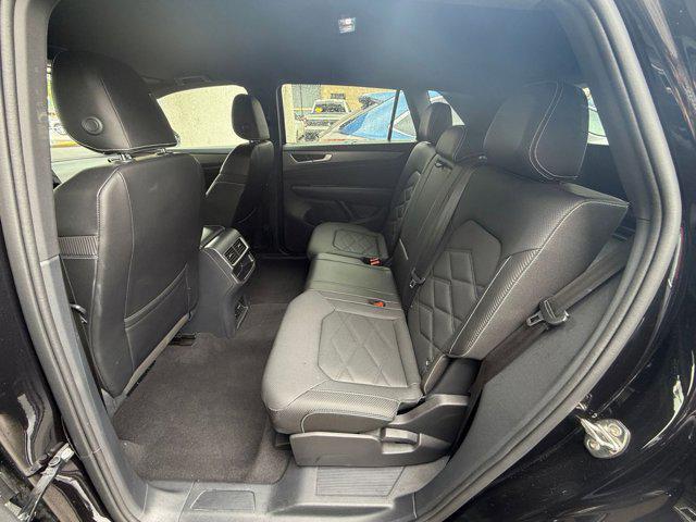 used 2025 Volkswagen Atlas Cross Sport car, priced at $33,900