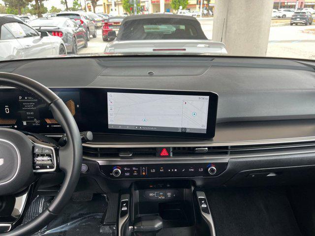 used 2024 Kia Sorento car, priced at $30,148