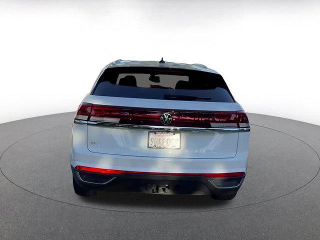 used 2025 Volkswagen Atlas Cross Sport car, priced at $34,400