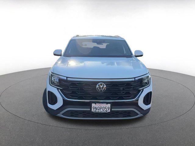 used 2025 Volkswagen Atlas Cross Sport car, priced at $34,400