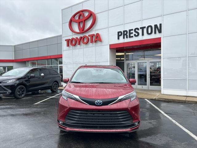 new 2025 Toyota Sienna car, priced at $49,998
