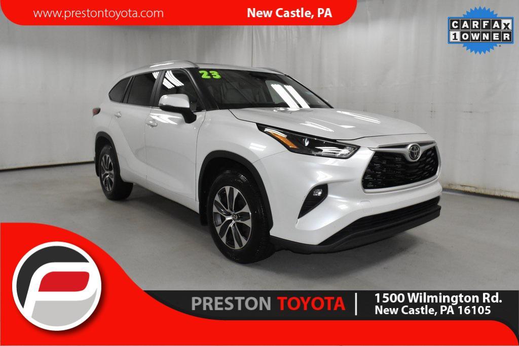 used 2023 Toyota Highlander car, priced at $37,990