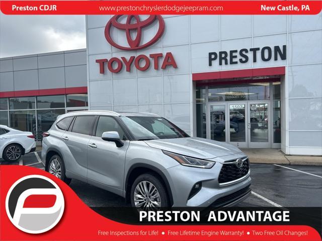 new 2025 Toyota Highlander car, priced at $54,427