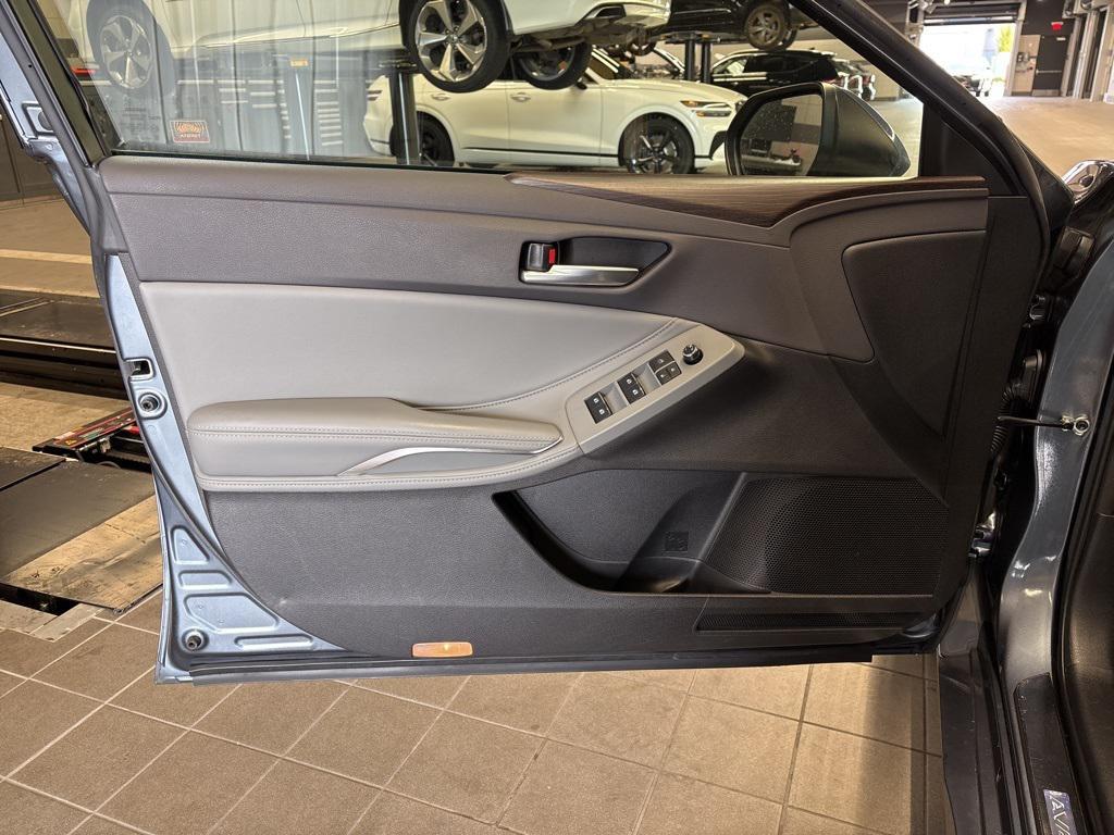 used 2019 Toyota Avalon car, priced at $23,900