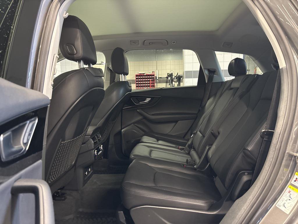 used 2019 Audi Q7 car, priced at $25,878