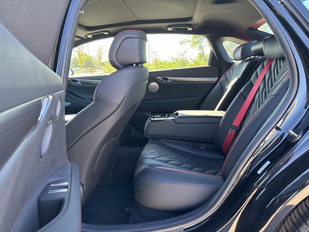new 2025 Genesis G80 car, priced at $68,368
