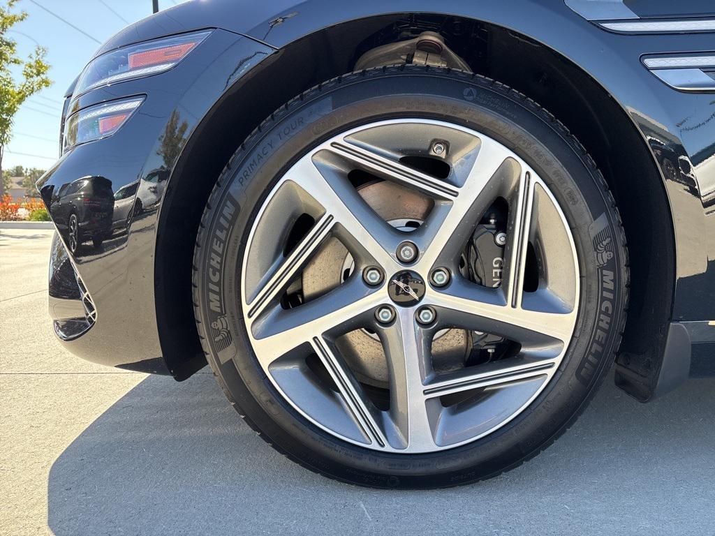 new 2025 Genesis G80 car, priced at $68,368