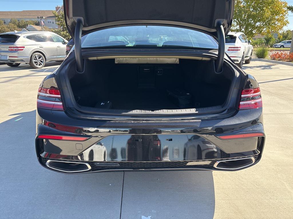 new 2025 Genesis G80 car, priced at $68,368