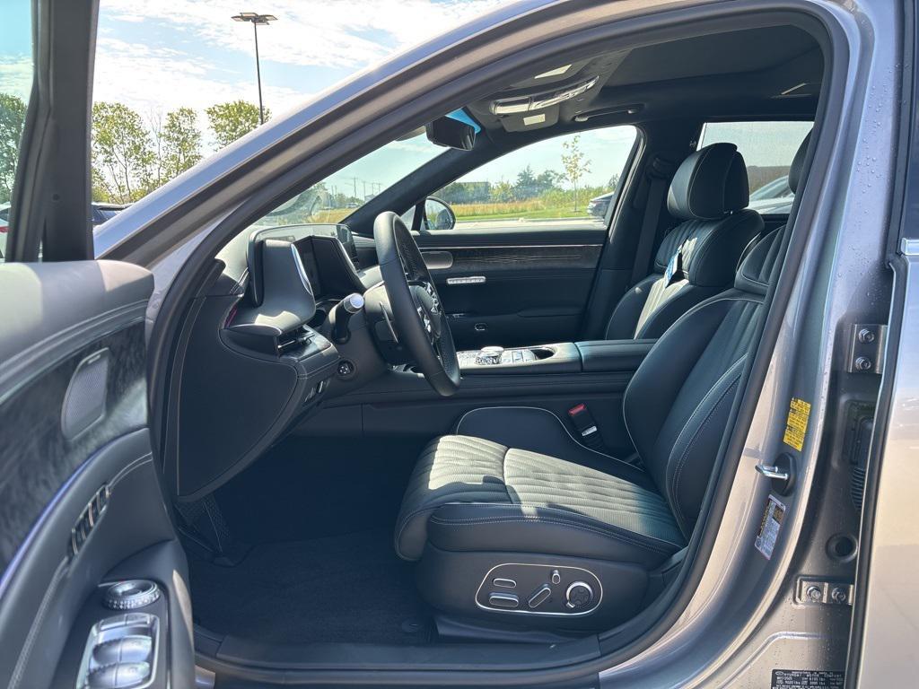 new 2026 Genesis G90 car